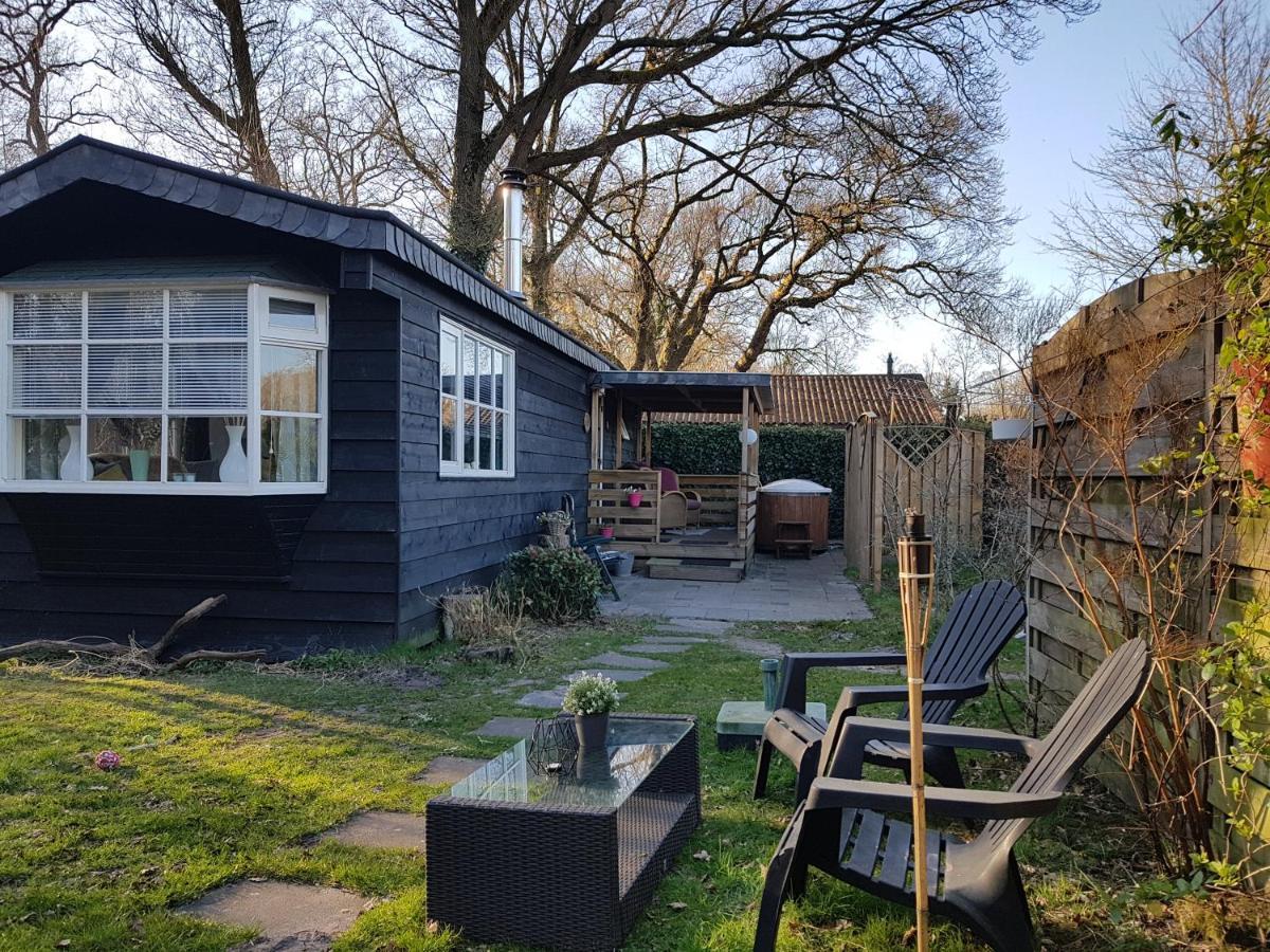 Chalet 2 Pers Met Hottub - Aan De Bosrand - Ijsselmeer - Gaasterland - Bos Rijs エクステリア 写真